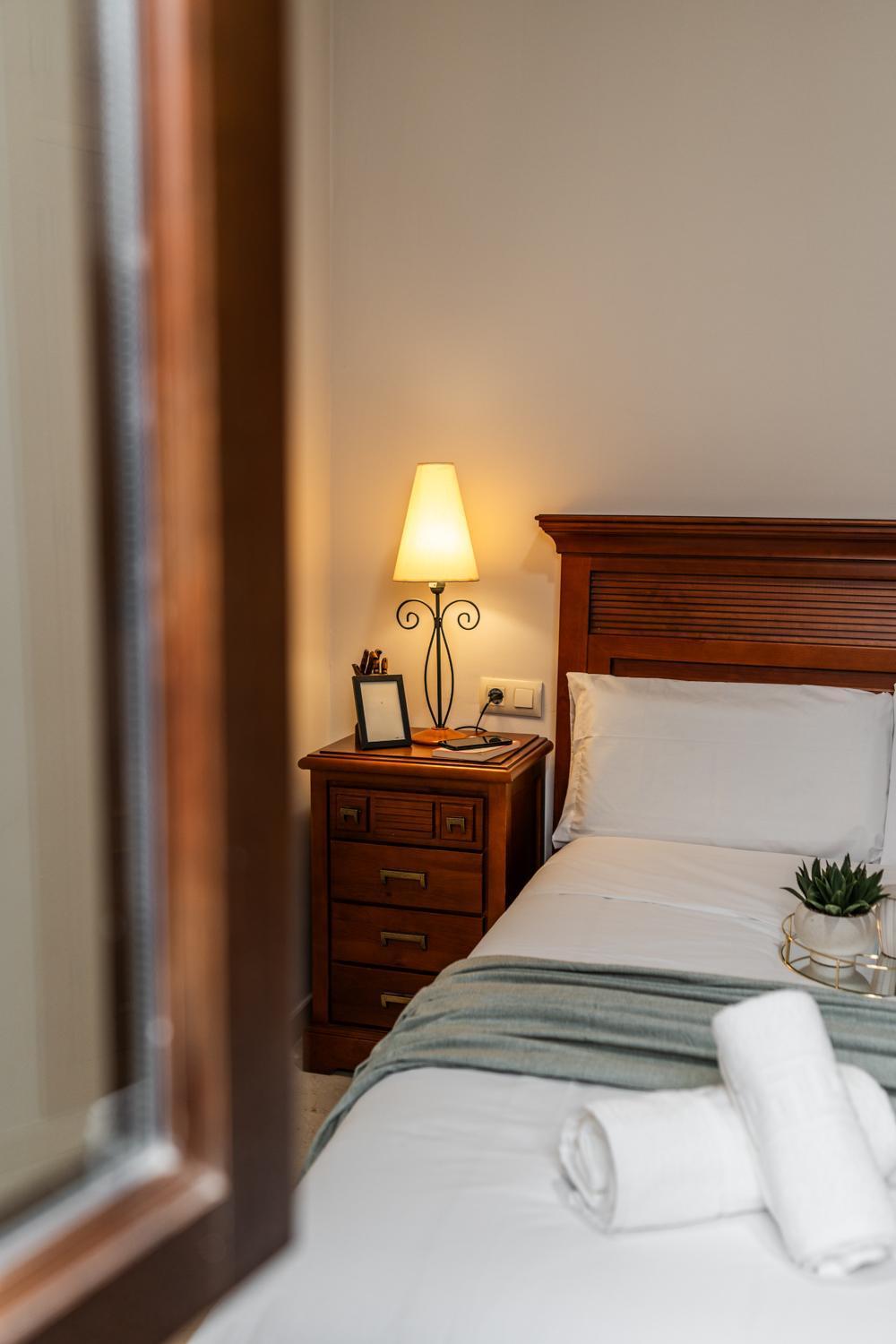 Tuguest Palacio De Los Jeronimos Apartments Гранада Екстериор снимка