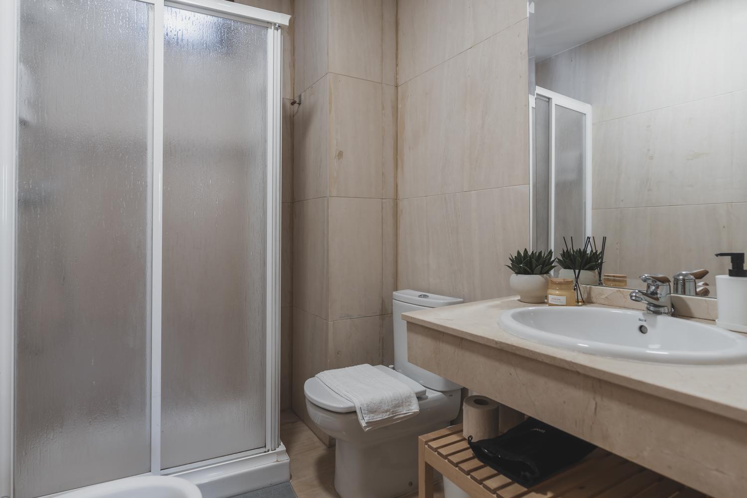 Tuguest Palacio De Los Jeronimos Apartments Гранада Екстериор снимка