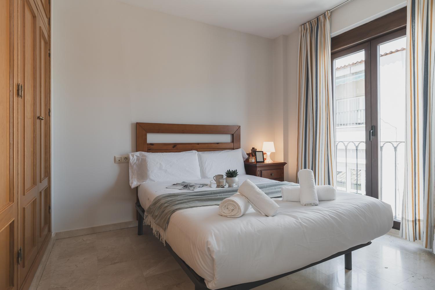 Tuguest Palacio De Los Jeronimos Apartments Гранада Екстериор снимка